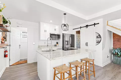 Kitchen - 522 Arricola Ave, Saint Augustine, FL 32080 photo 2 of 4