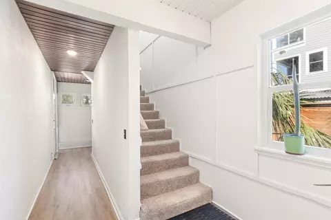 Entry Way - 522 Arricola Ave, Saint Augustine, FL 32080 photo 3 of 3