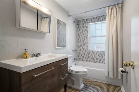 Bath - 414 Old Spanish Trl, Saint Augustine, FL 32084 photo 1 of 1