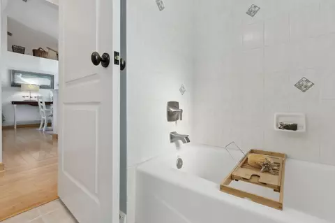 Bath - 816 Captains Dr, Saint Augustine, FL 32080 photo 3 of 3