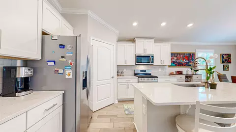 Kitchen - 265 Spoonbill Cir, Saint Augustine, FL 32095 photo 4 of 8