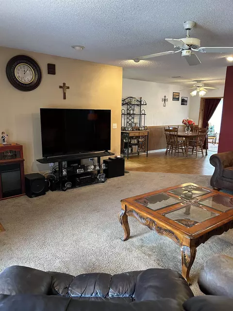 Living - 1417 Golf Ave, Ormond Beach, FL 32174 photo 2 of 2