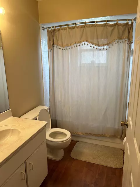Bath - 1417 Golf Ave, Ormond Beach, FL 32174 photo 2 of 2