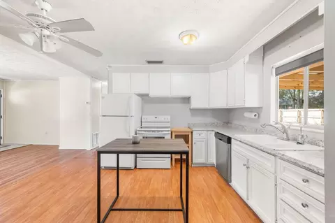 Kitchen - 414 Jasmine Rd, Saint Augustine, FL 32086 photo 2 of 2