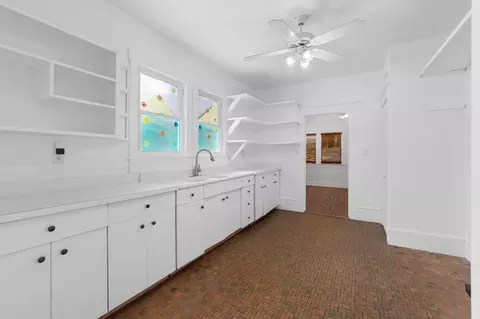 Kitchen - 131 King St, Saint Augustine, FL 32084 photo 1 of 3