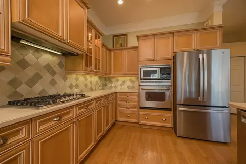 Kitchen - 281 Pinehurst Pointe Dr, Saint Augustine, FL 32092 photo 4 of 7