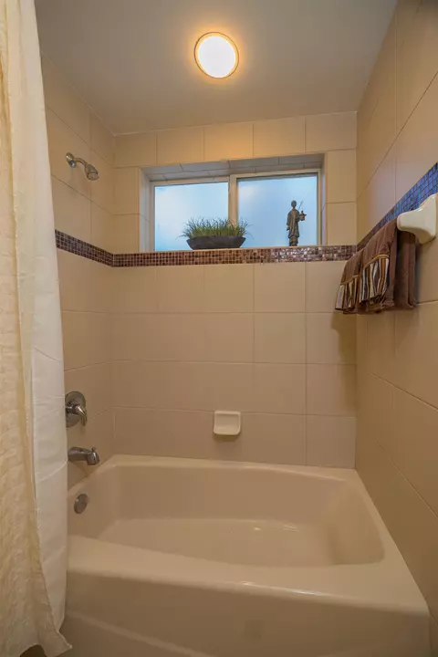 Bath - 281 Pinehurst Pointe Dr, Saint Augustine, FL 32092 photo 8 of 8