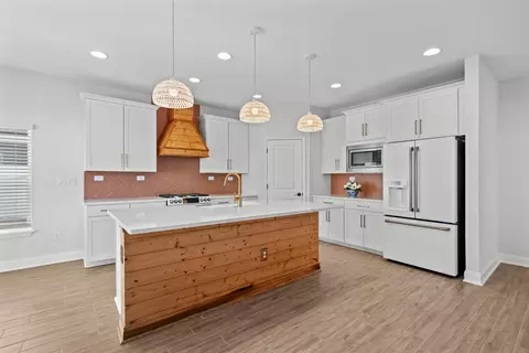Kitchen - 21 Saint Barts Ave, Saint Augustine, FL 32080 photo 2 of 6