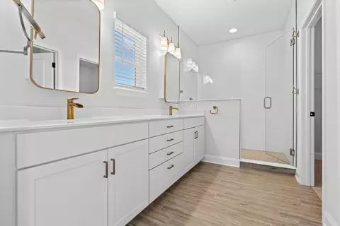 Bath - 21 Saint Barts Ave, Saint Augustine, FL 32080 photo 2 of 4