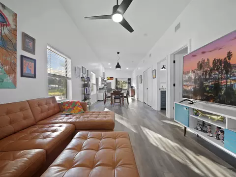 Living - 50 Florida Ave, Saint Augustine, FL 32084 photo 2 of 3