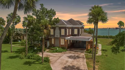 Exterior - 21 Water St, Saint Augustine, FL 32084 photo 1 of 12