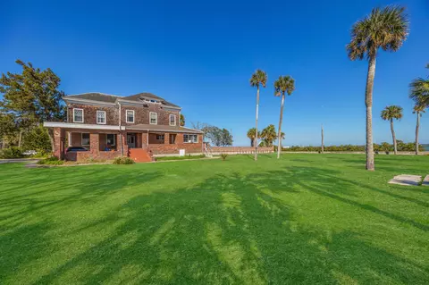 Exterior - 21 Water St, Saint Augustine, FL 32084 photo 7 of 12