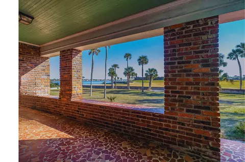 Exterior - 21 Water St, Saint Augustine, FL 32084 photo 4 of 12