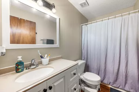 Bath - 180 Palmer St, Saint Augustine, FL 32084 photo 1 of 3