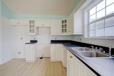 Kitchen - 661 Nautical Way, Saint Augustine, FL 32080 photo 3 of 7