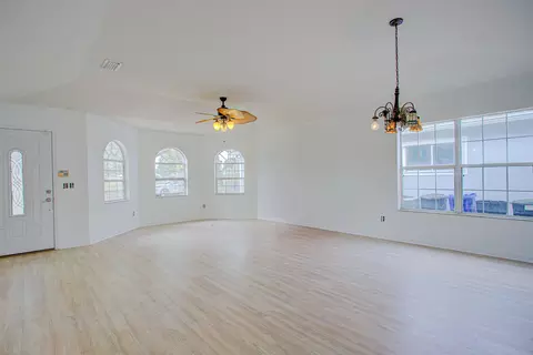 Living - 661 Nautical Way, Saint Augustine, FL 32080 photo 10 of 18