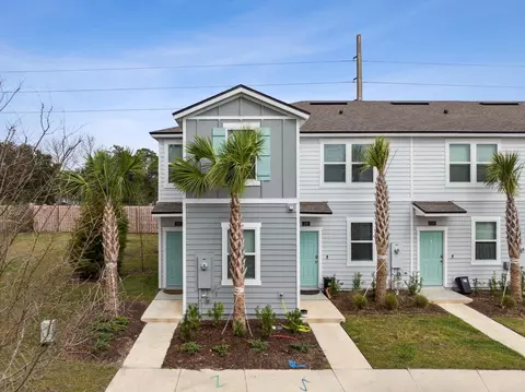 Exterior - 220 Stonegate Ave, Saint Augustine, FL 32084 photo 1 of 9