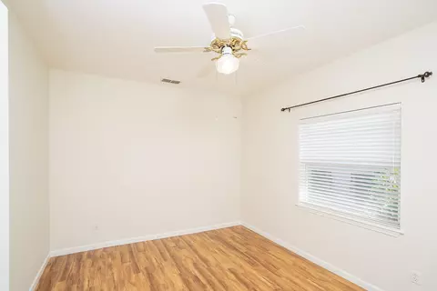 Bedroom - 526 Lakeway Dr, Saint Augustine, FL 32080 photo 3 of 4