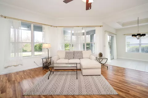 Living - 526 Lakeway Dr, Saint Augustine, FL 32080 photo 2 of 5
