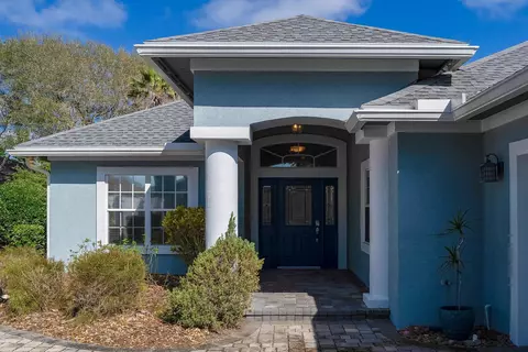Exterior - 526 Lakeway Dr, Saint Augustine, FL 32080 photo 2 of 11