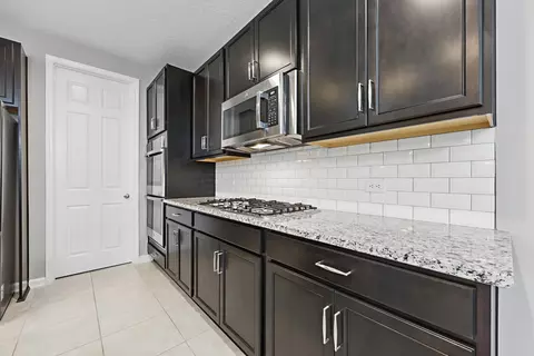 Kitchen - 249 Flach Dr, Saint Johns, FL 32259 photo 4 of 6