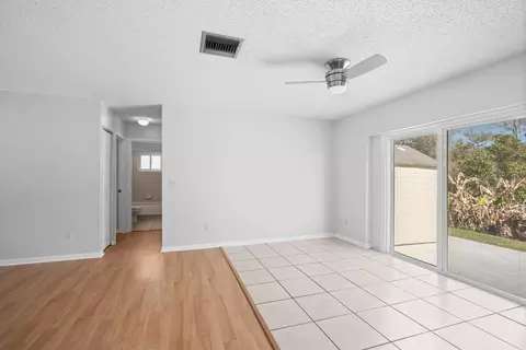 Living - 422 Nervia Ct, Saint Augustine, FL 32086 photo 4 of 5