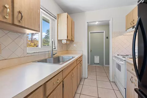 Kitchen - 422 Nervia Ct, Saint Augustine, FL 32086 photo 2 of 2