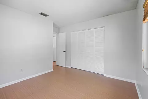 Bedroom - 422 Nervia Ct, Saint Augustine, FL 32086 photo 6 of 9