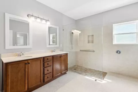 Bath - 1313 Smiling Fish Ln, Saint Augustine, FL 32080 photo 1 of 4