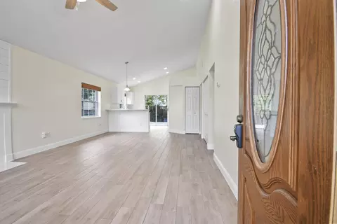 303 D St, Saint Augustine, FL 32080 photo 5