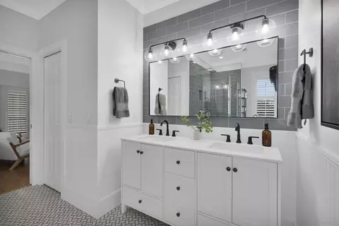 Bath - 311 Weff Rd, Saint Augustine, FL 32080 photo 1 of 6