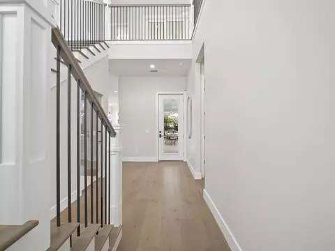 Entry Way - 4021 Myrtle St, Saint Augustine, FL 32084 photo 1 of 4