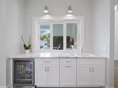 Kitchen - 4021 Myrtle St, Saint Augustine, FL 32084 photo 6 of 7