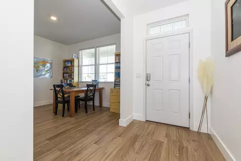 Entry Way - 94 Albacete Rd, Saint Augustine, FL 32084 photo 4 of 11