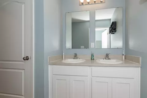 Bath - 94 Albacete Rd, Saint Augustine, FL 32084 photo 5 of 7