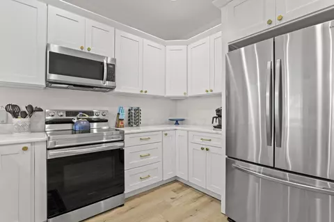 Kitchen - 110 Moore, Saint Augustine, FL 32084 photo 4 of 4