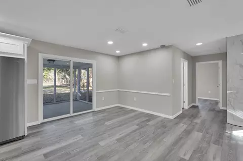 Living - 855 S Holmes Blvd, Saint Augustine, FL 32084 photo 9 of 11
