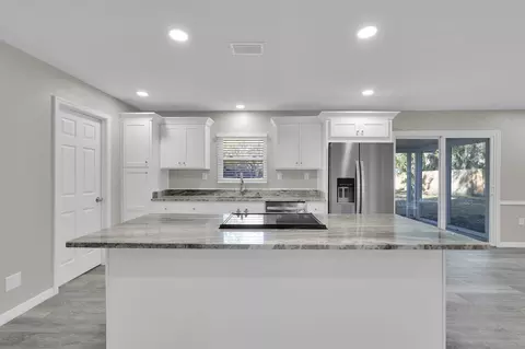 Kitchen - 855 S Holmes Blvd, Saint Augustine, FL 32084 photo 2 of 4