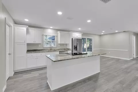 Kitchen - 855 S Holmes Blvd, Saint Augustine, FL 32084 photo 3 of 4