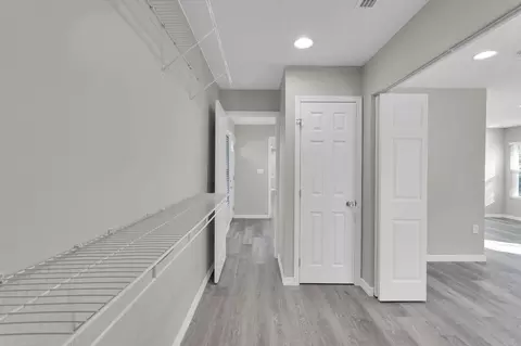 Entry Way - 855 S Holmes Blvd, Saint Augustine, FL 32084 photo 1 of 1
