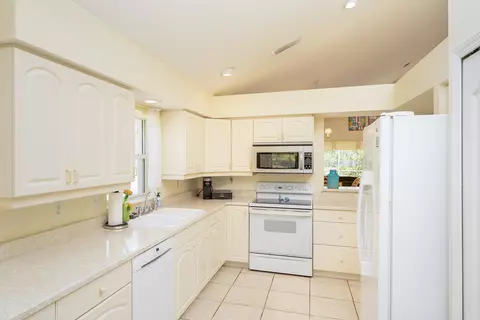 Kitchen - 209 Lions Gate Dr, Saint Augustine, FL 32080 photo 1 of 2