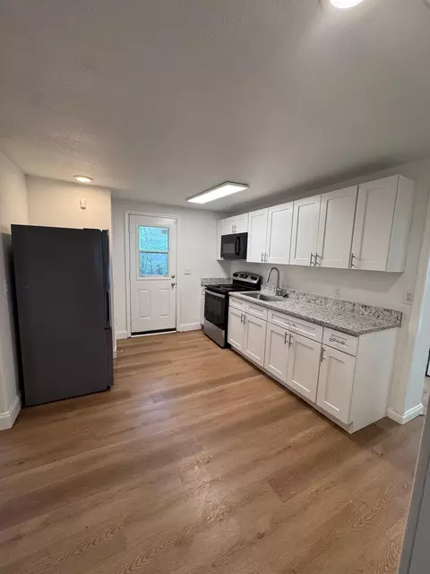 Kitchen - 748 W 5th St, Saint Augustine, FL 32084 photo 1 of 1