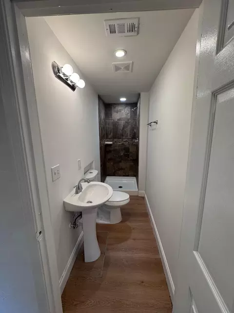 Bath - 748 W 5th St, Saint Augustine, FL 32084 photo 1 of 3