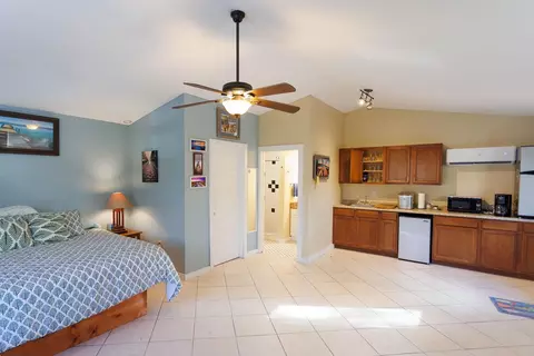 Bedroom - 6194 Bear Trl, Weeki Wachee, FL 34607 photo 5 of 5