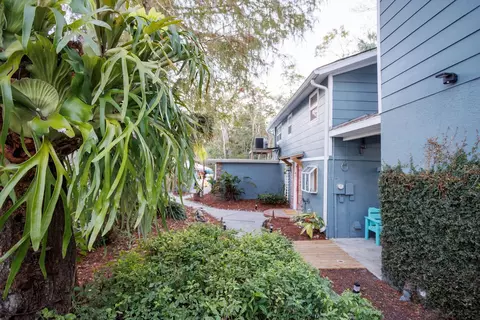 Exterior - 6194 Bear Trl, Weeki Wachee, FL 34607 photo 4 of 16