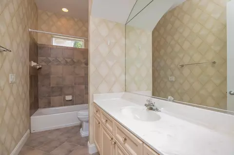 Bath - 1900 Solstice Ct, Saint Augustine, FL 32092 photo 4 of 7