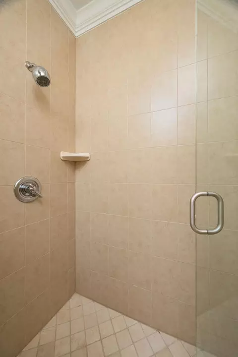 Bath - 485 Ocean Forest Dr, Saint Augustine, FL 32080 photo 6 of 8