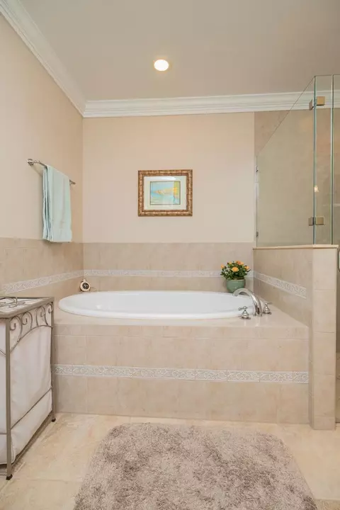 Bath - 485 Ocean Forest Dr, Saint Augustine, FL 32080 photo 2 of 8