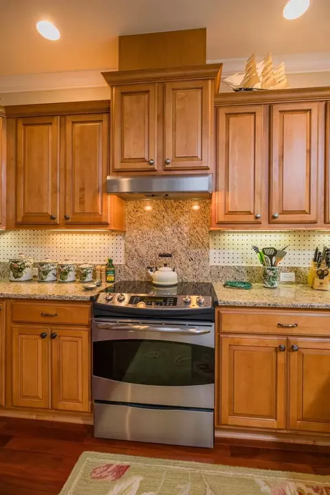 Kitchen - 485 Ocean Forest Dr, Saint Augustine, FL 32080 photo 3 of 6