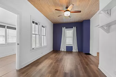 Living - 58 Anderson St, Saint Augustine, FL 32084 photo 3 of 7